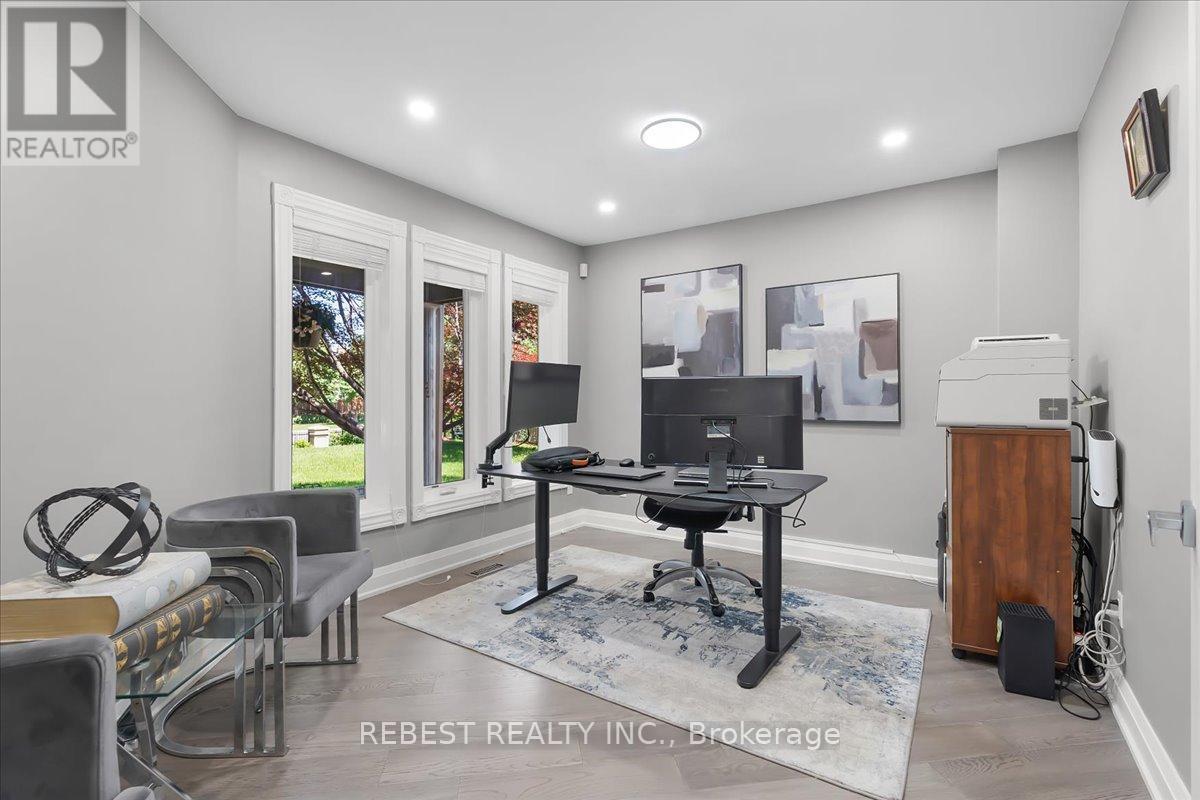 5090 Mississauga Road, Mississauga, ON