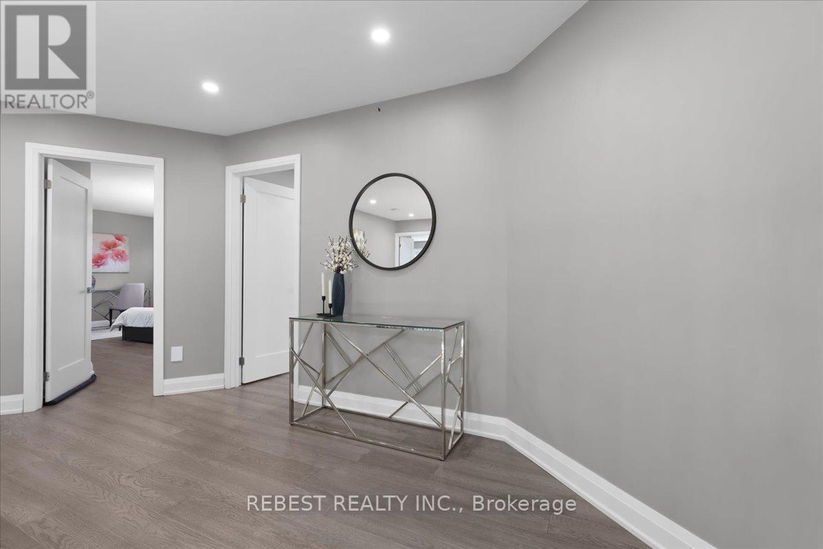 5090 Mississauga Road, Mississauga, ON