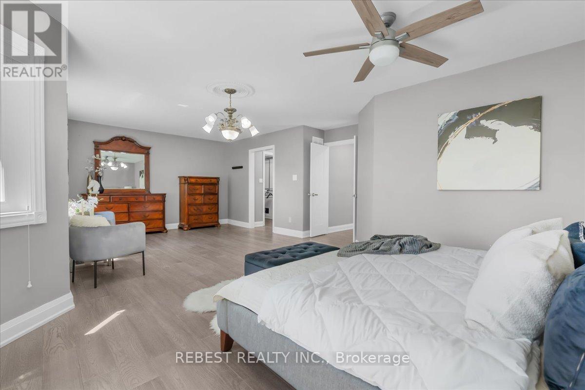 5090 Mississauga Road, Mississauga, ON