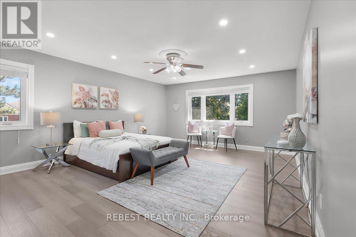 5090 Mississauga Road, Mississauga, ON
