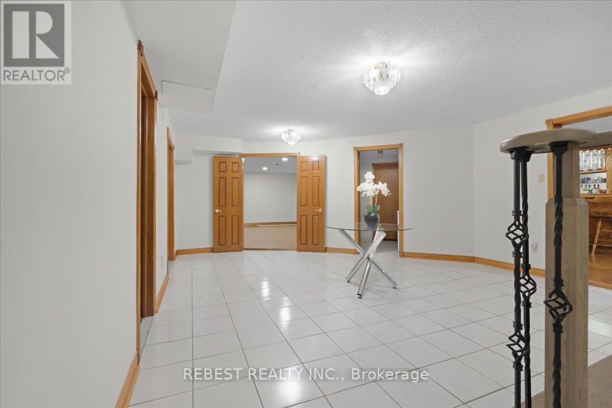 5090 Mississauga Road, Mississauga, ON