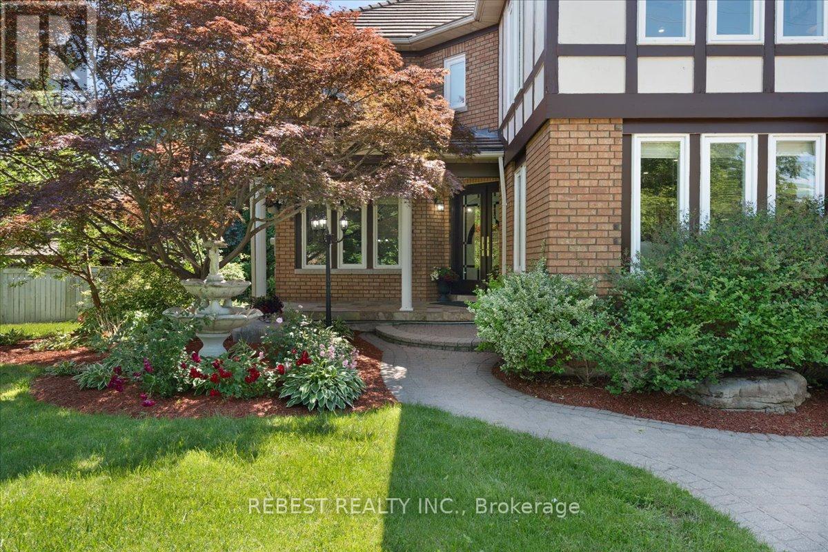 5090 Mississauga Road, Mississauga, ON