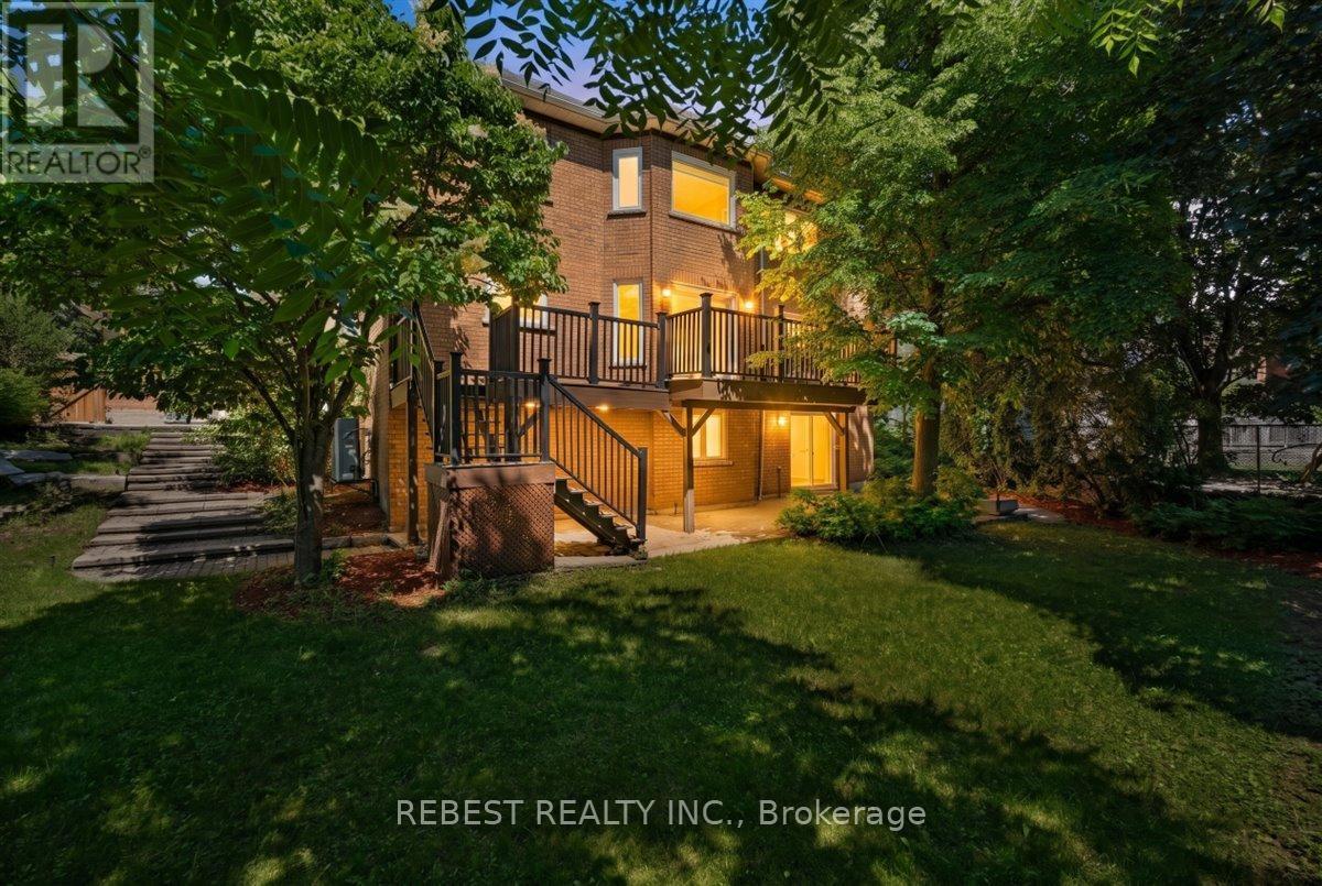 5090 Mississauga Road, Mississauga, ON