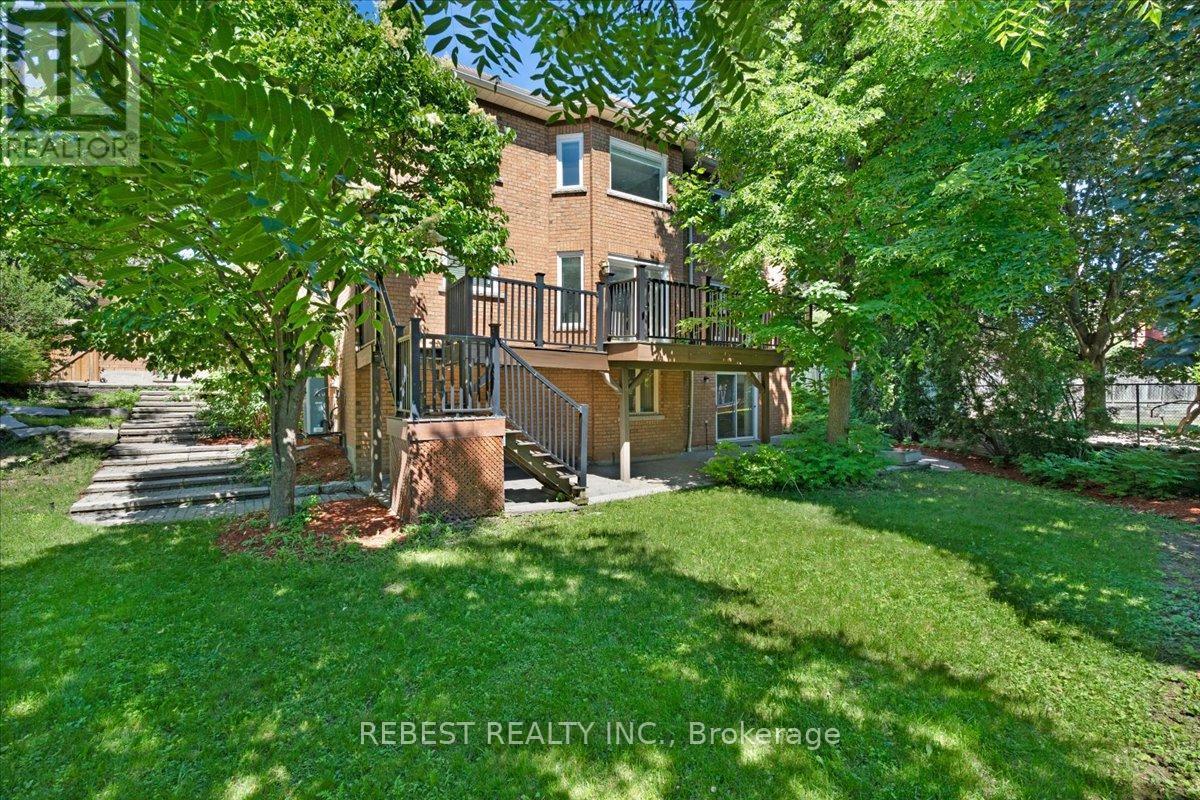 5090 Mississauga Road, Mississauga, ON