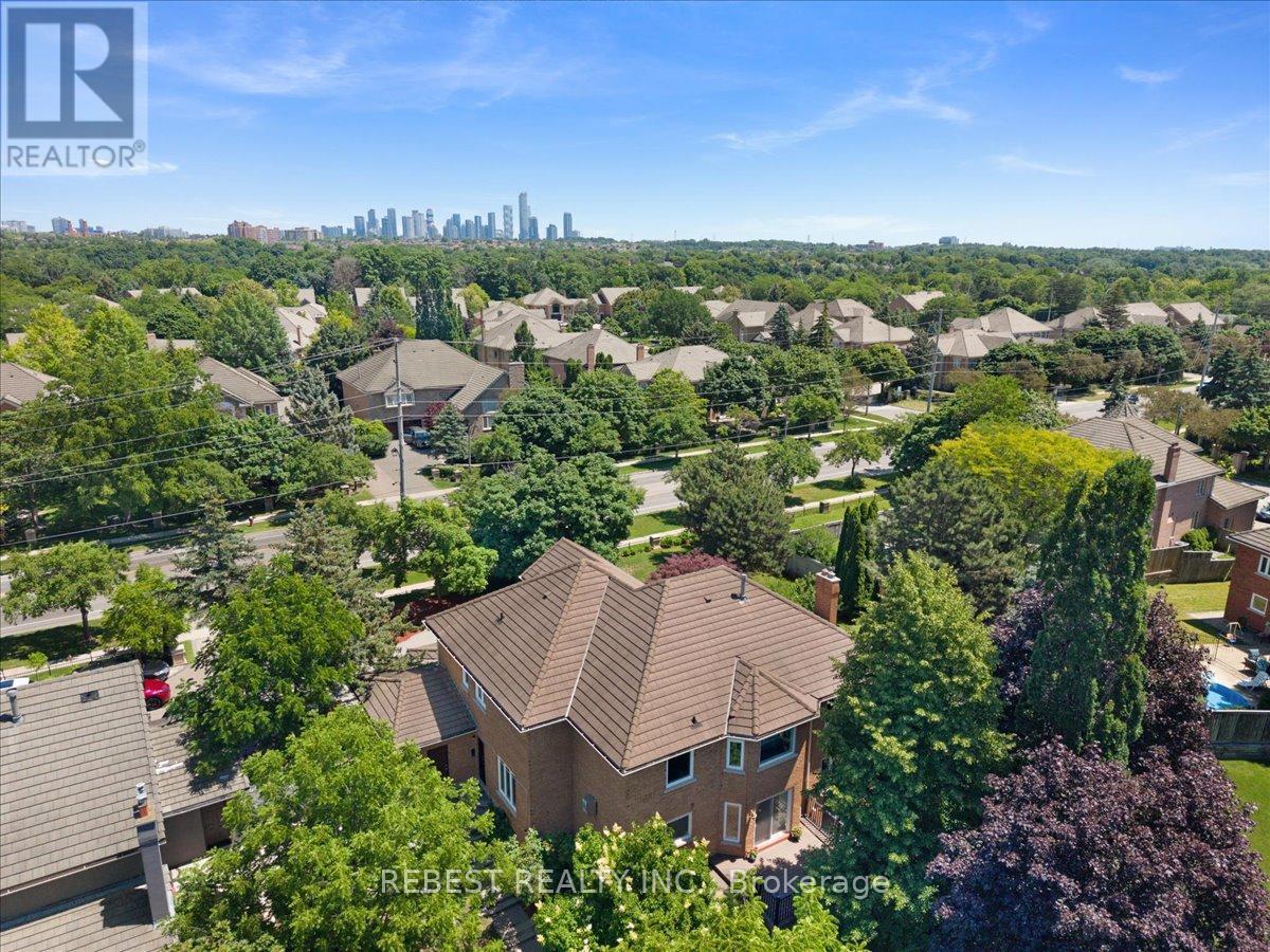 5090 Mississauga Road, Mississauga, ON