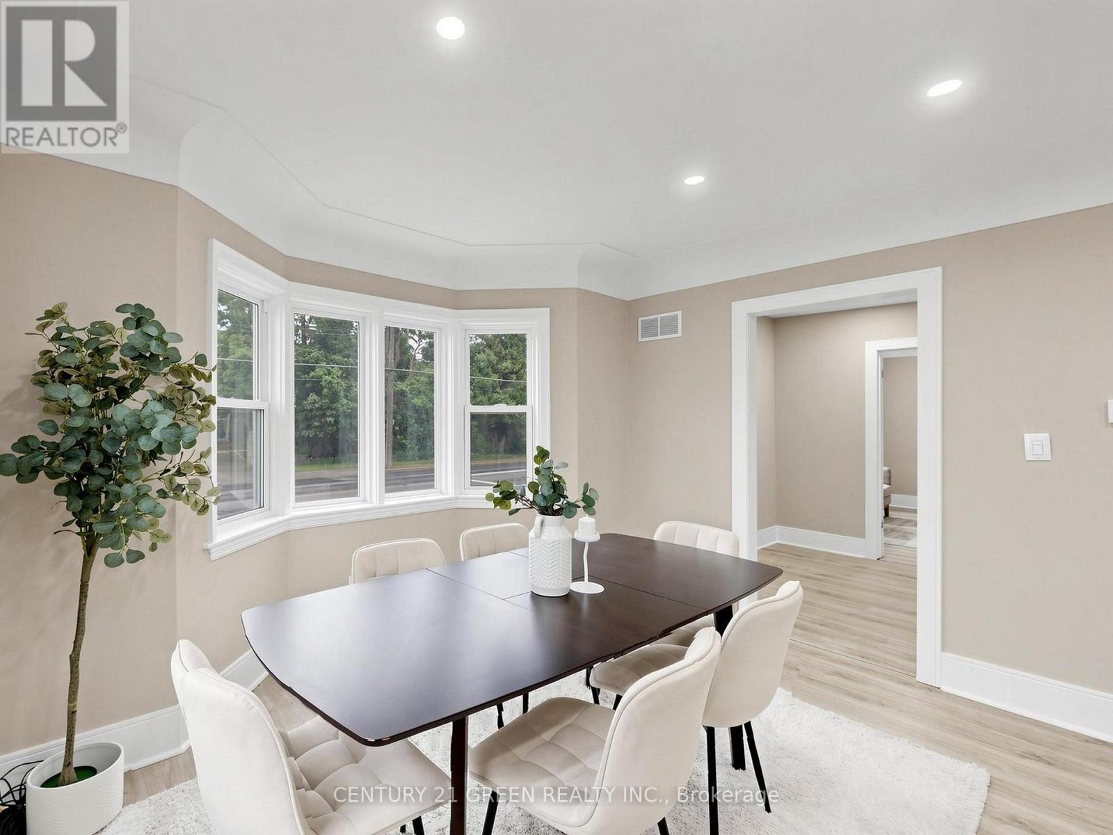 87 Fennell Avenue W, Hamilton, ON