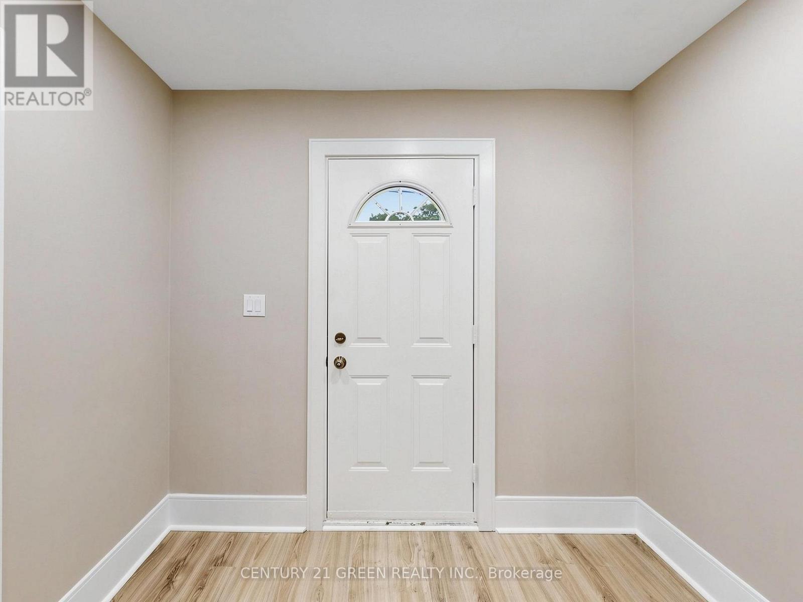 87 Fennell Avenue W, Hamilton, ON