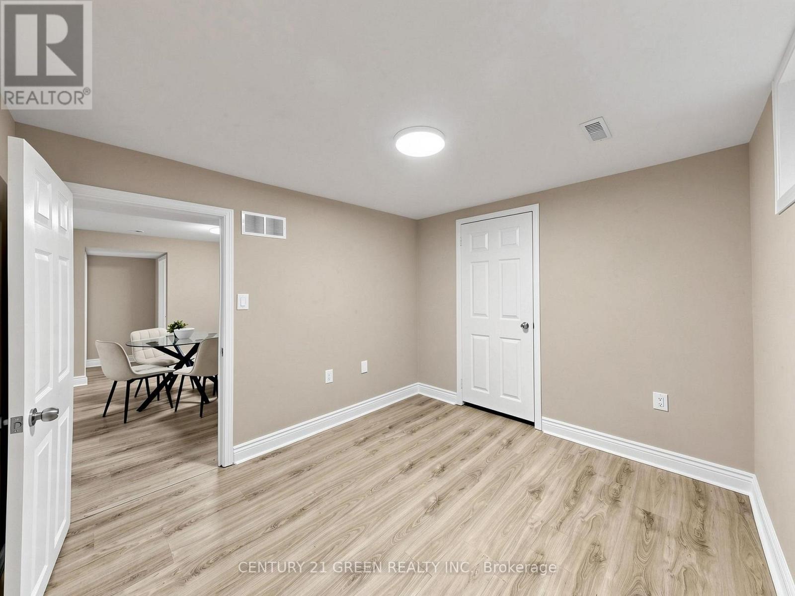 87 Fennell Avenue W, Hamilton, ON