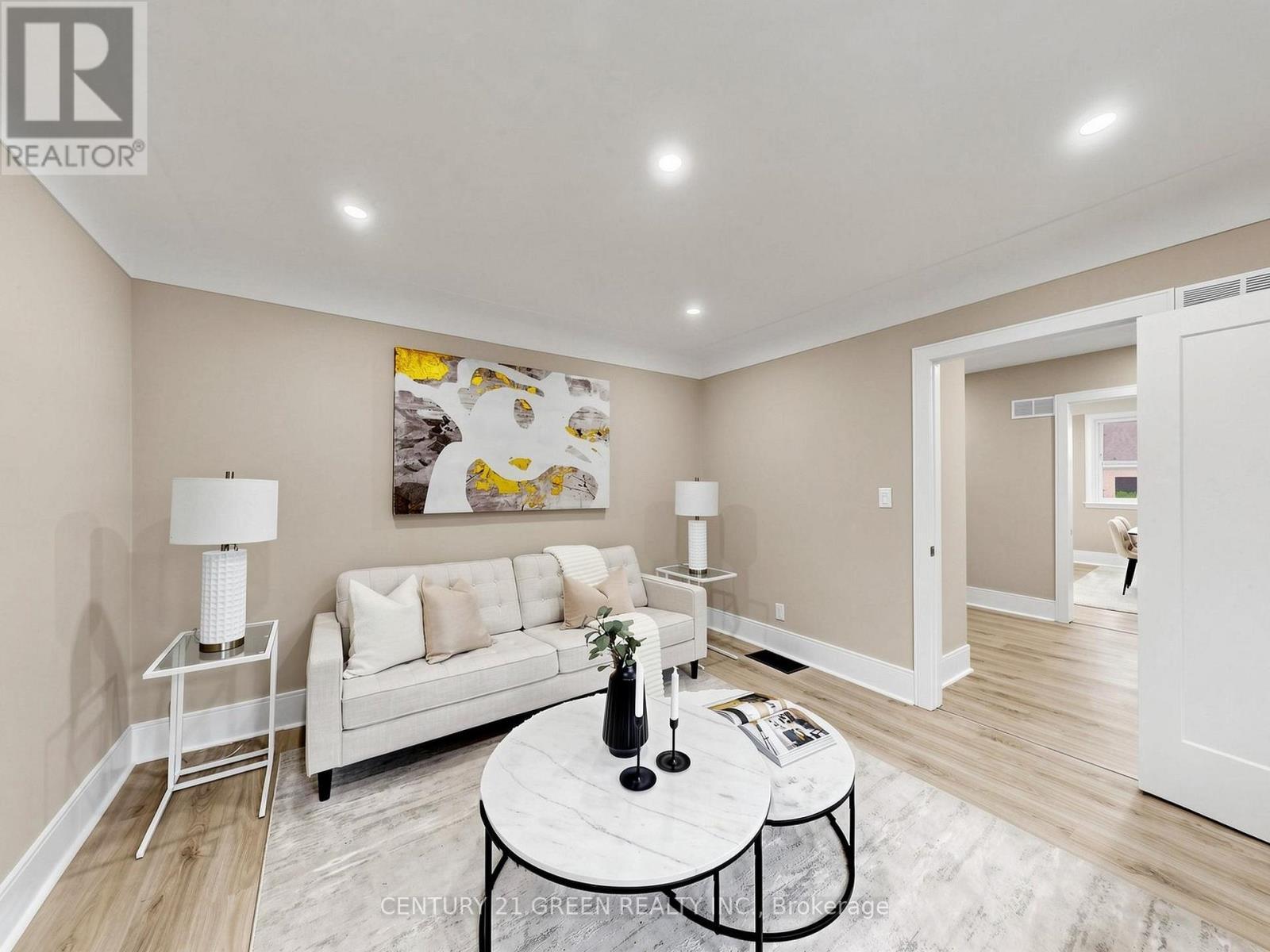 87 Fennell Avenue W, Hamilton, ON