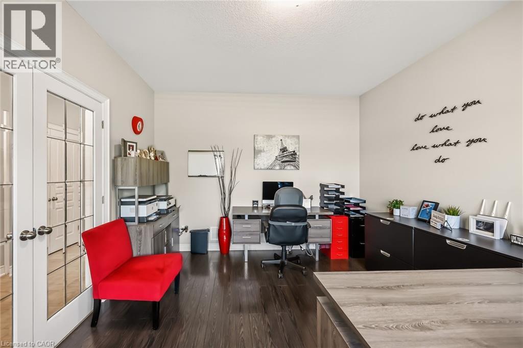 8165 Twenty Road E, Hamilton, ON