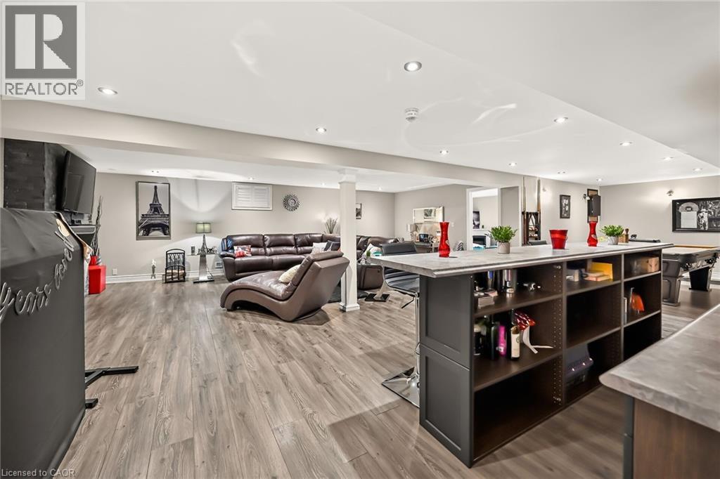 8165 Twenty Road E, Hamilton, ON - Indoor Photo Showing Other Room