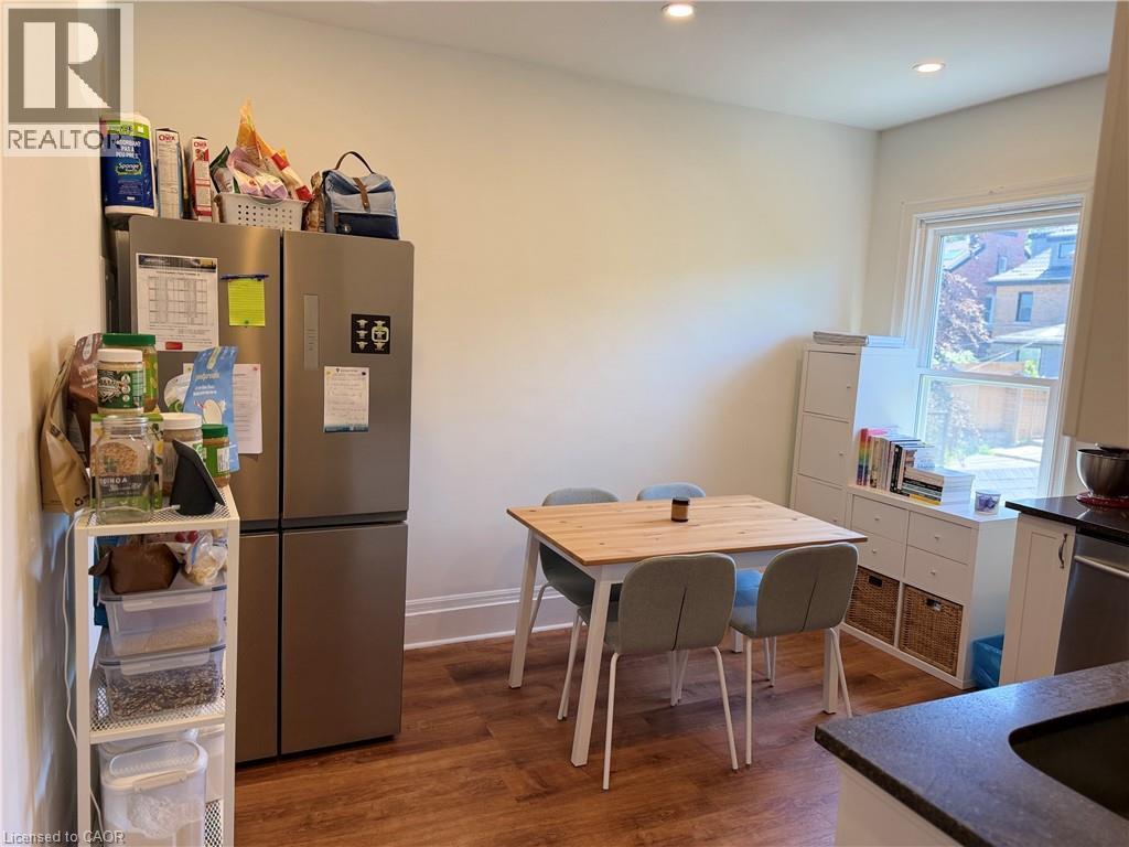 207 Charlton Avenue W, Hamilton, ON