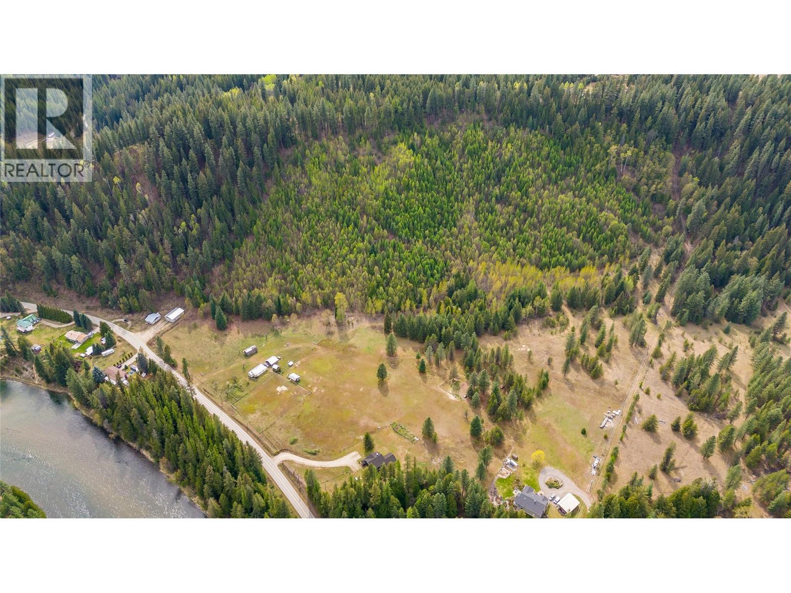 3781 Pass Creek Road, Crescent Valley, BC