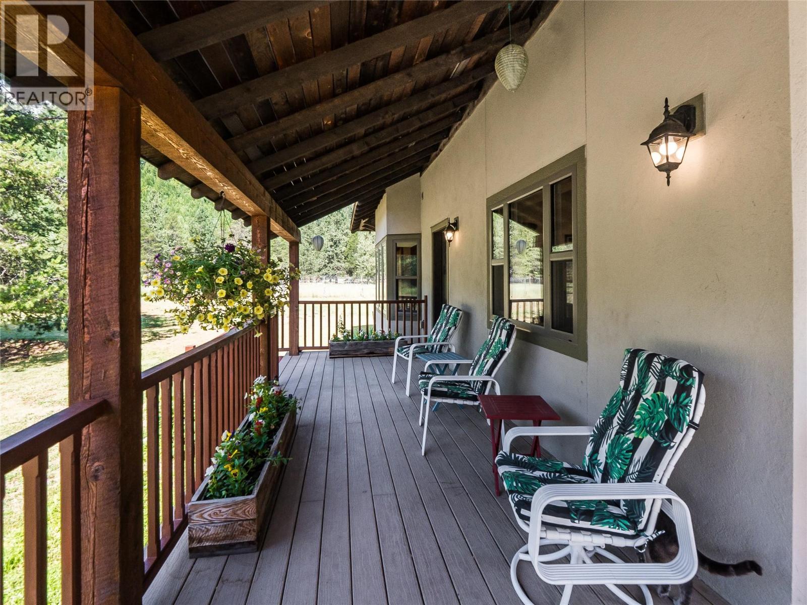 3781 Pass Creek Road, Crescent Valley, BC