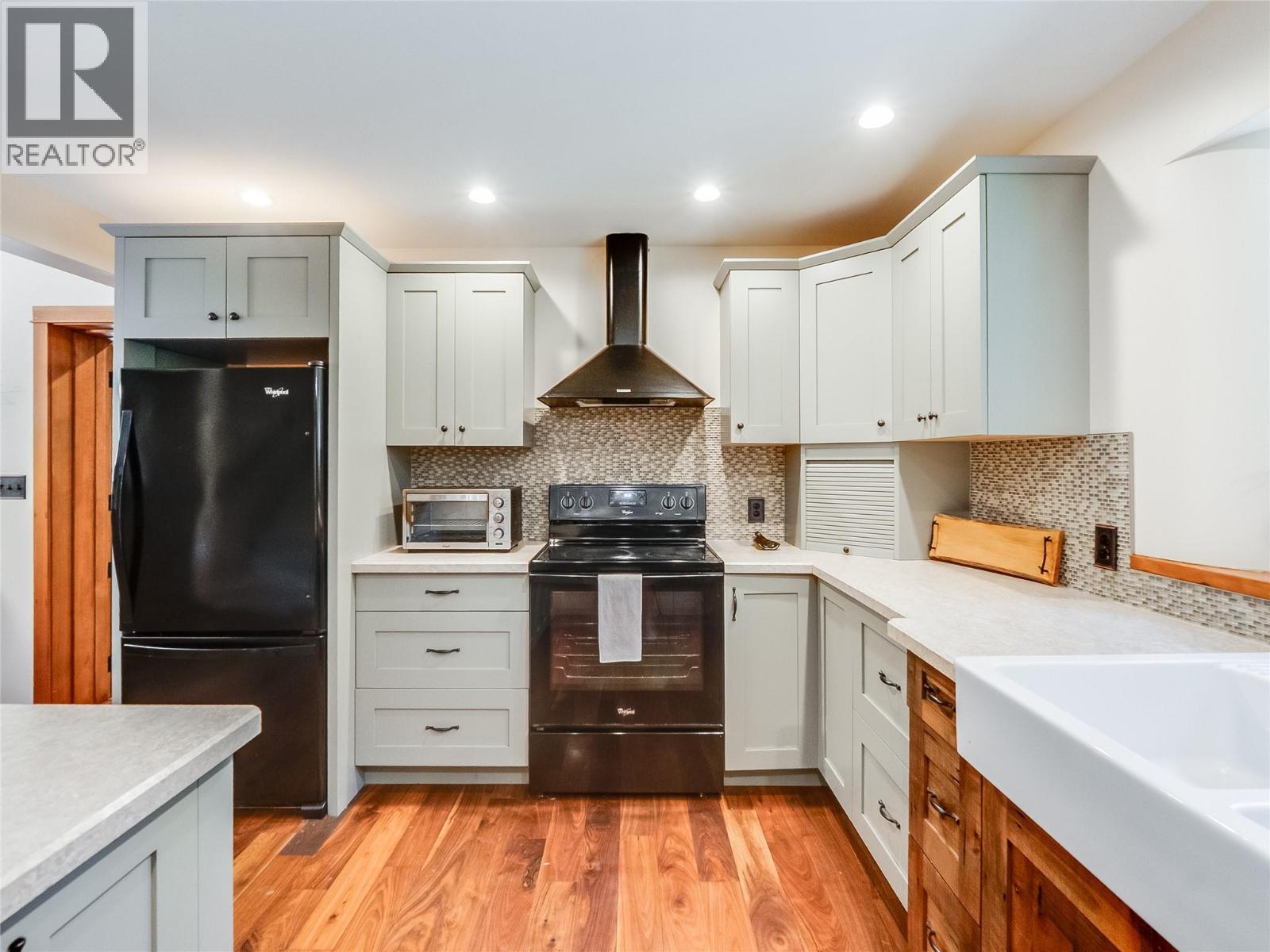3781 Pass Creek Road, Crescent Valley, BC
