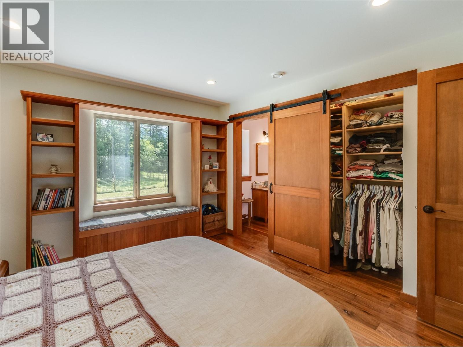 3781 Pass Creek Road, Crescent Valley, BC