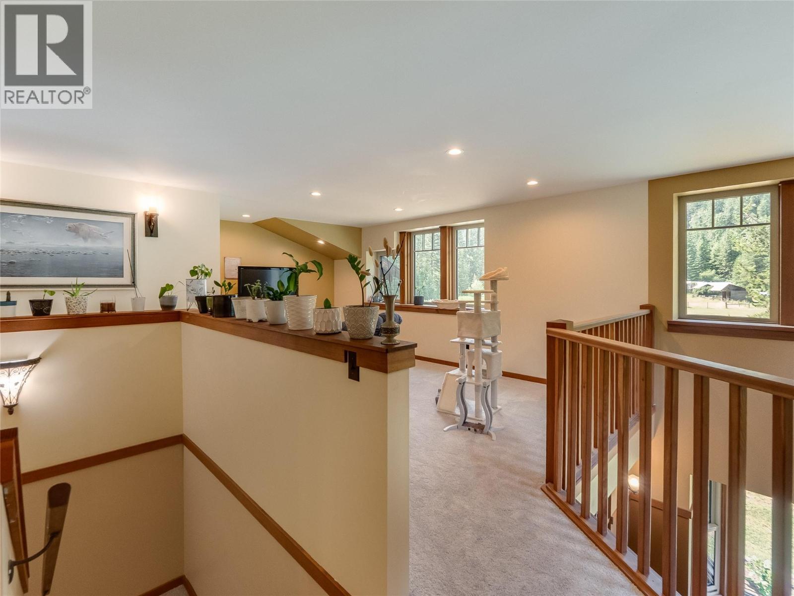 3781 Pass Creek Road, Crescent Valley, BC