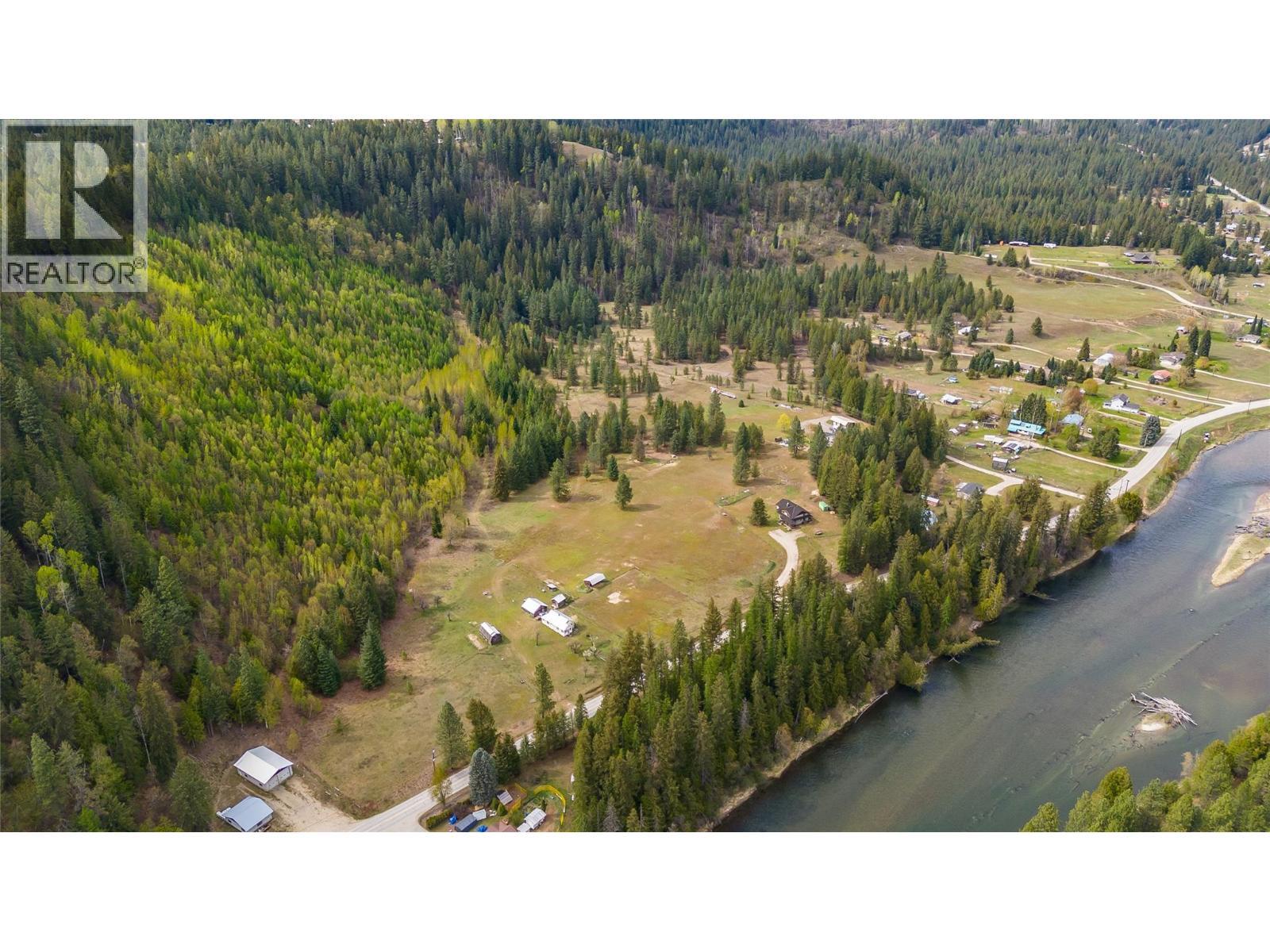 3781 Pass Creek Road, Crescent Valley, BC