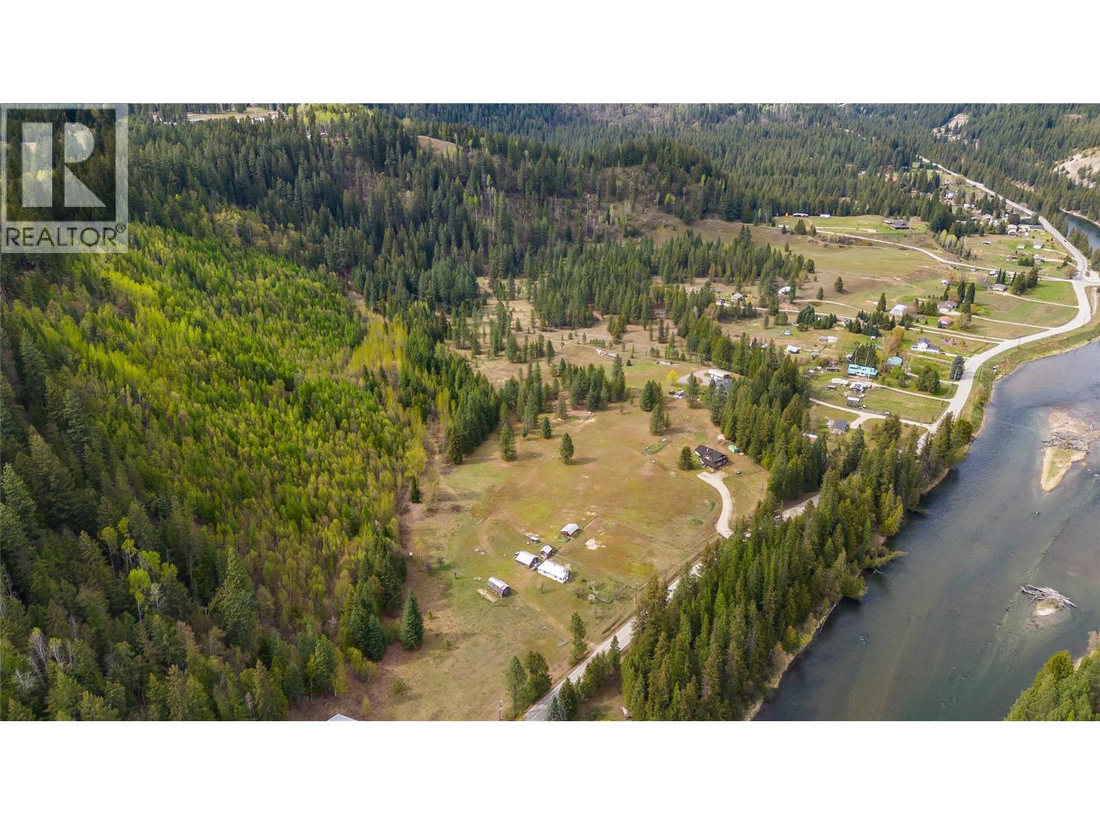 3781 Pass Creek Road, Crescent Valley, BC