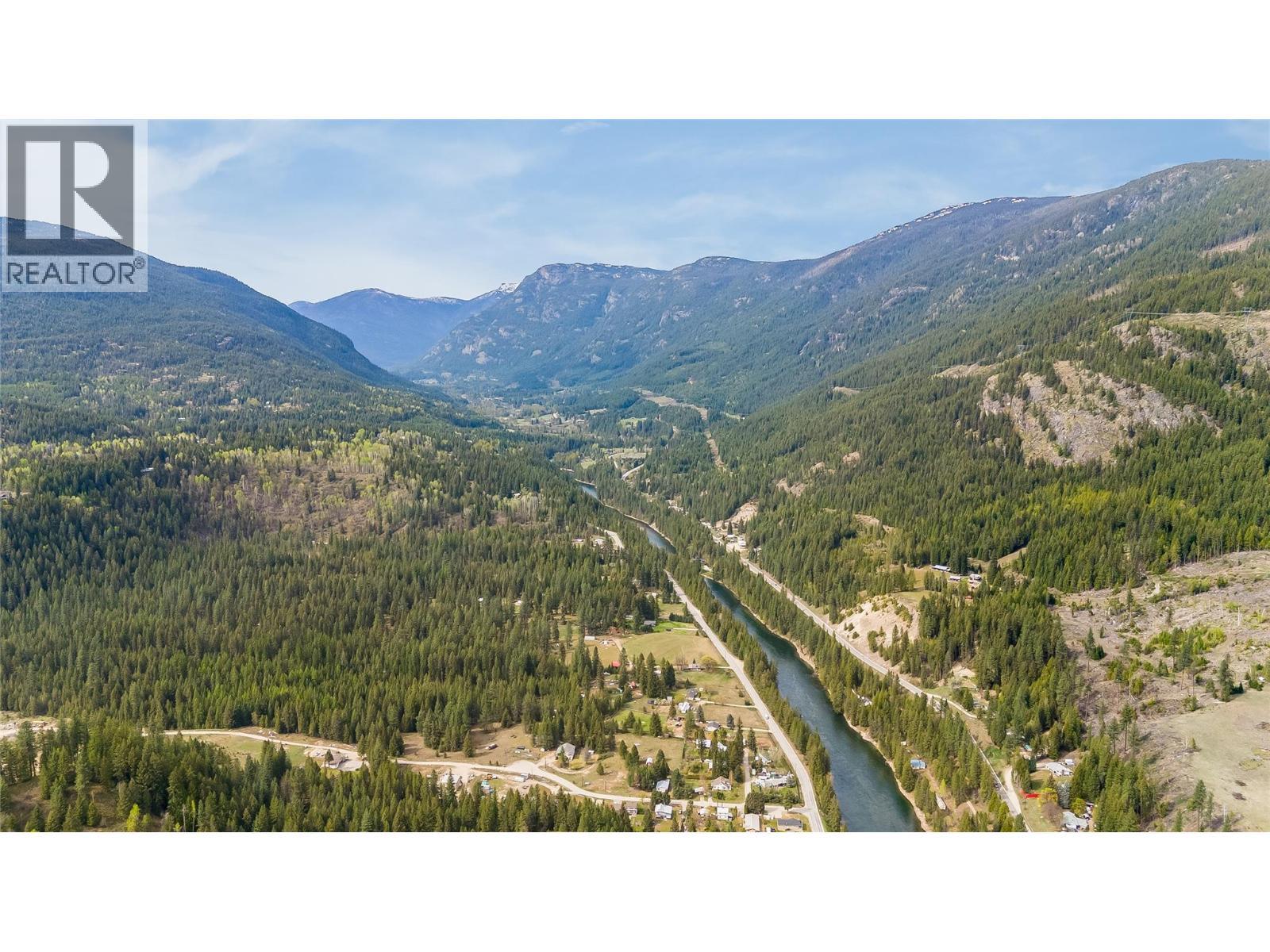 3781 Pass Creek Road, Crescent Valley, BC