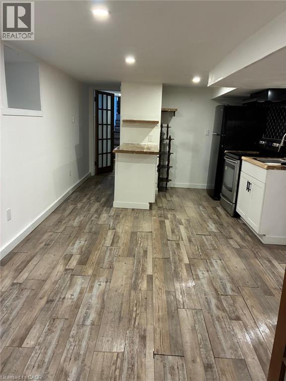 207 Charlton Avenue W, Hamilton, ON