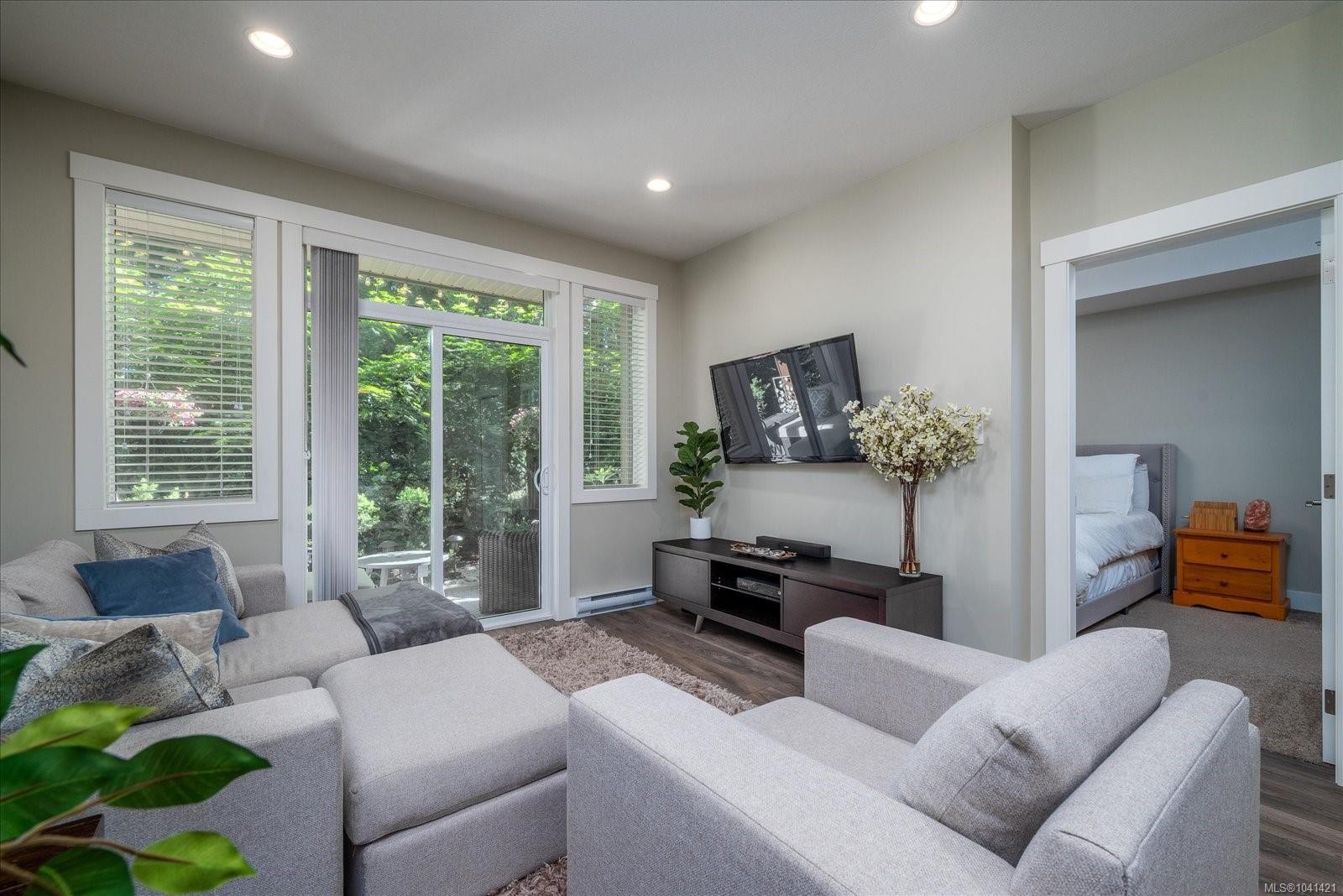 #102-5930 Nelson Rd, Nanaimo, BC