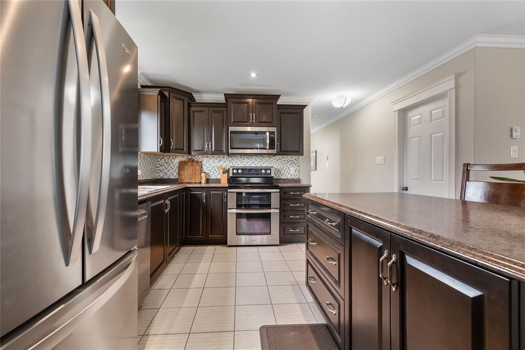 5 Oceanic Drive, Holyrood, NL