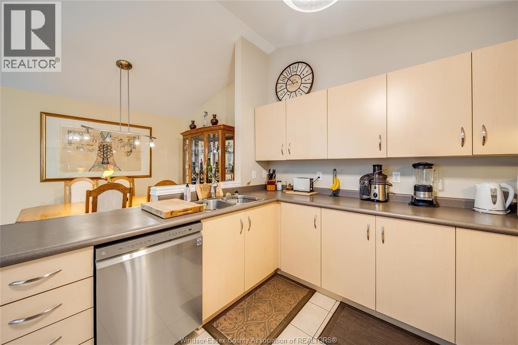 1739 Castleton Avenue, Windsor, ON
