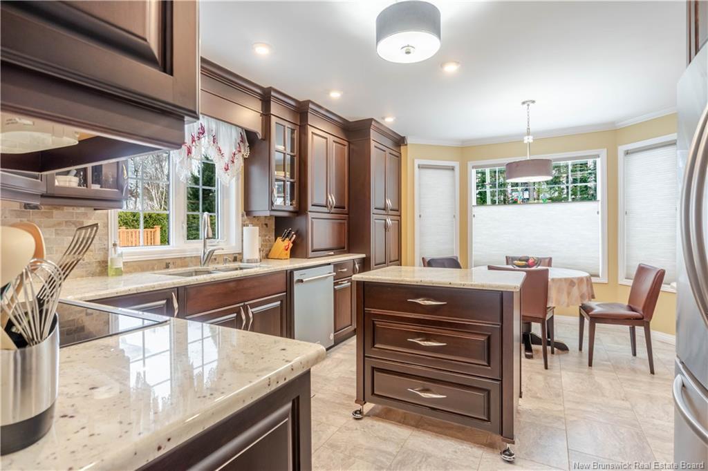 32 Barbara Crt, Fredericton, NB