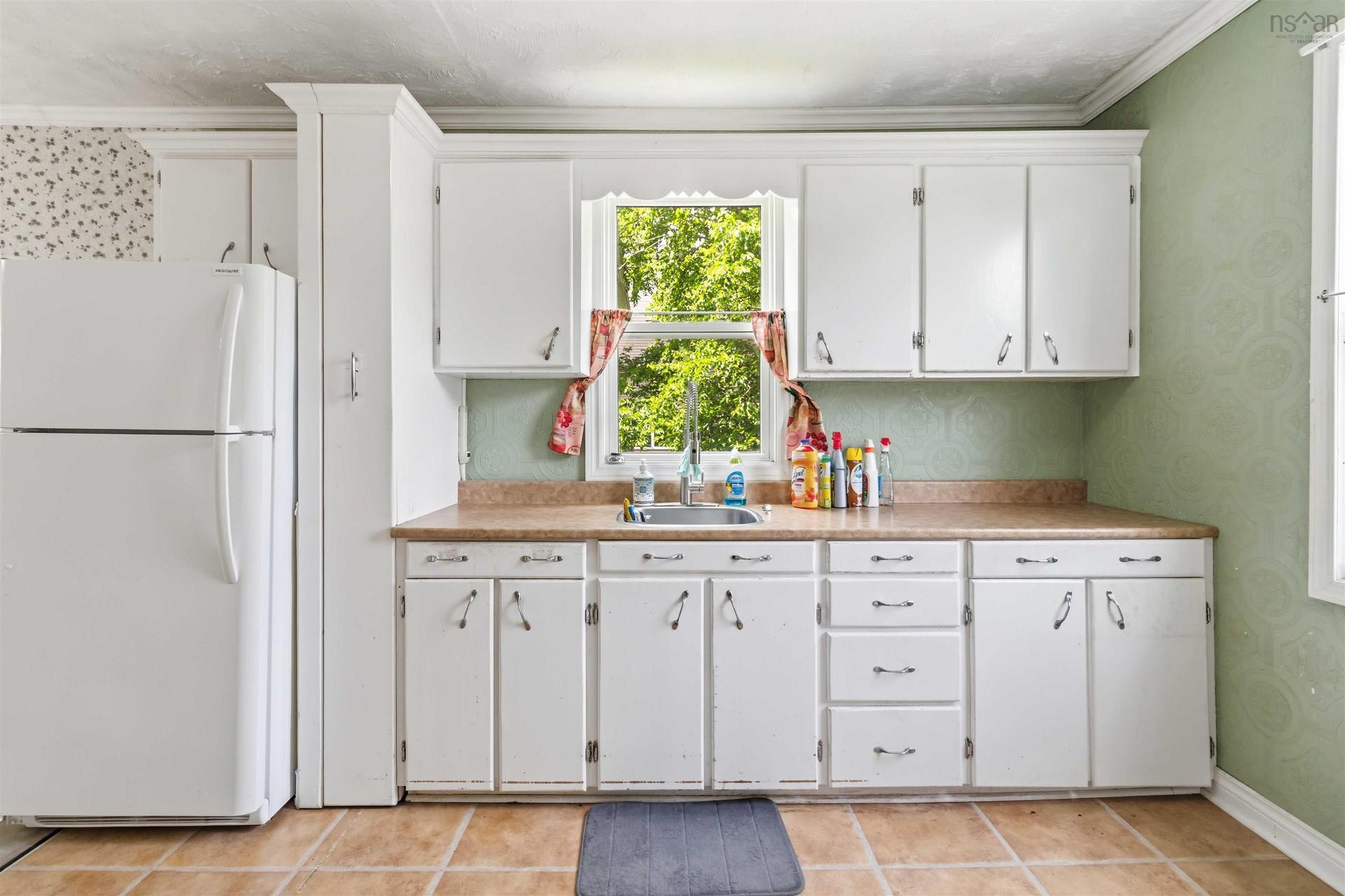 20 Acorn Road, Spryfield, NS