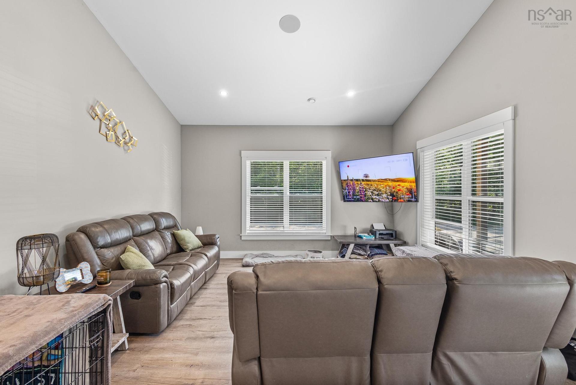 117 Canyon Point Road, Vaughan, NS - Indoor Photo Showing Living Room
