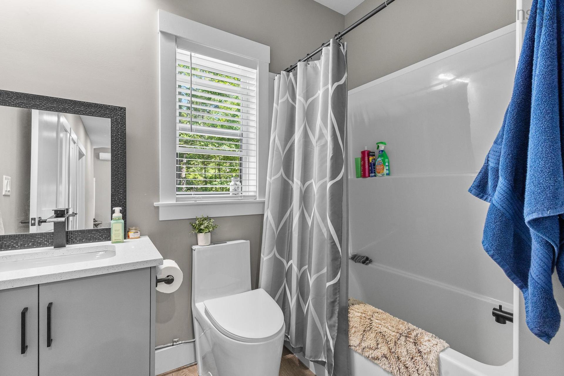 117 Canyon Point Road, Vaughan, NS - Indoor Photo Showing Bathroom