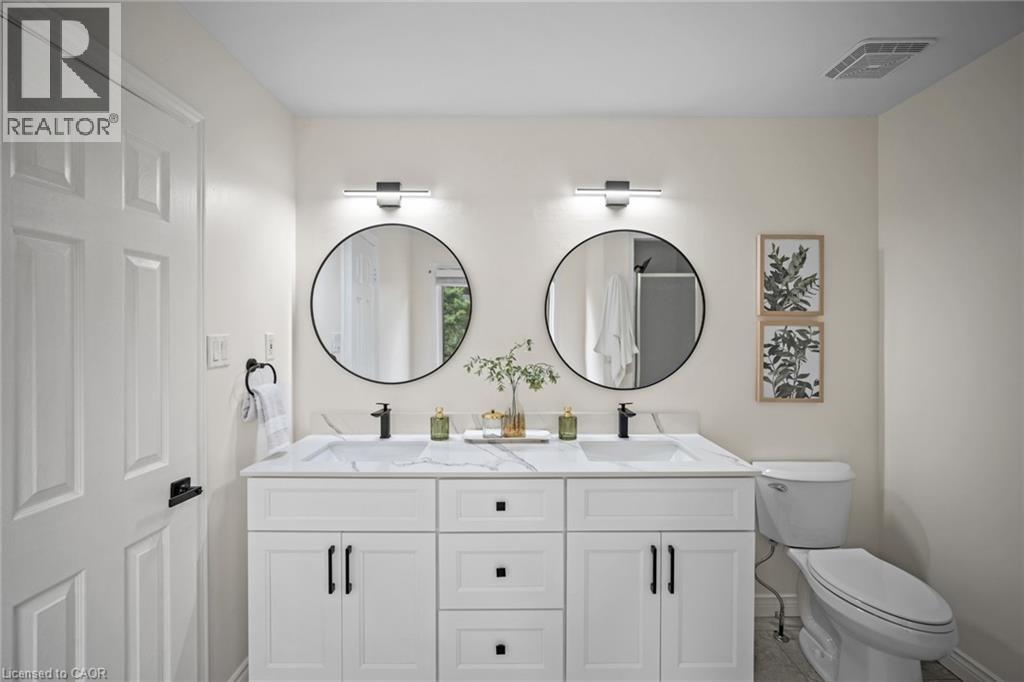 320 Hamilton Drive Unit# 10, Ancaster, ON
