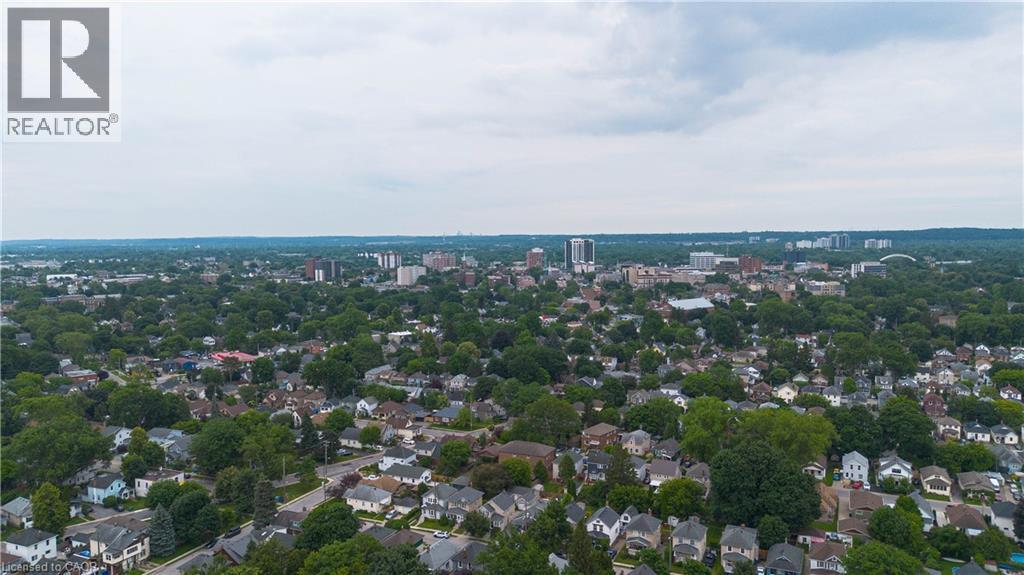 Image quality insufficient for description - 81 Vale Avenue, St. Catharines, ON