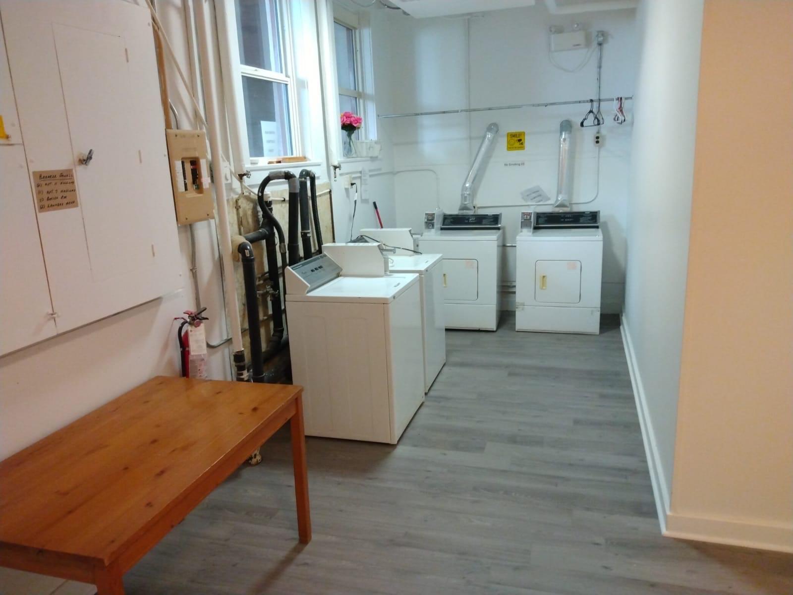 Sedgewick, Alberta - Indoor Photo Showing Laundry Room
