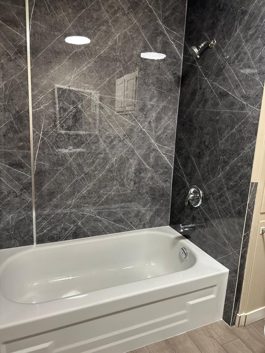 Sedgewick, Alberta - Indoor Photo Showing Bathroom