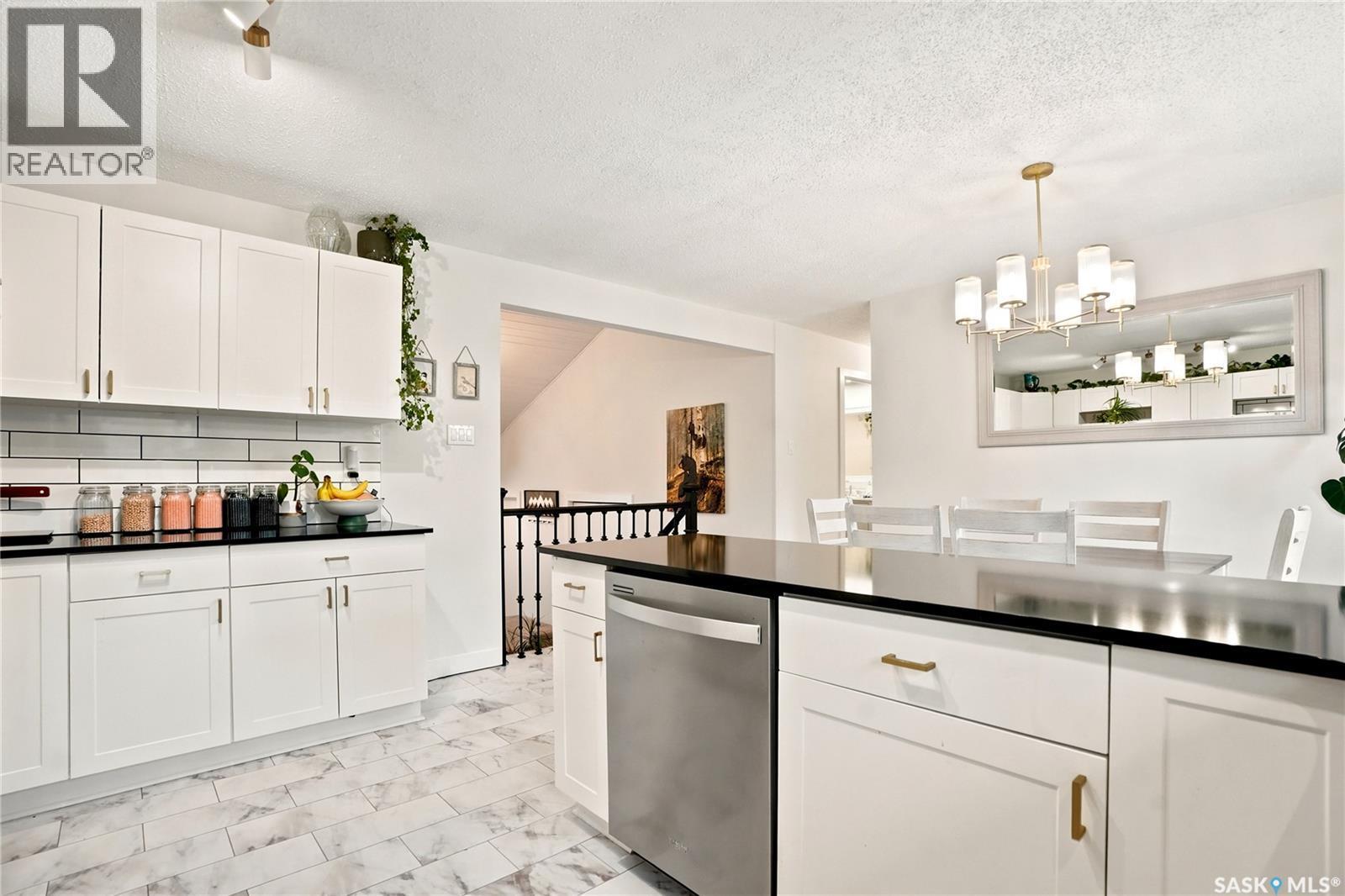 306 Ae Adams Lane, Saskatoon, SK