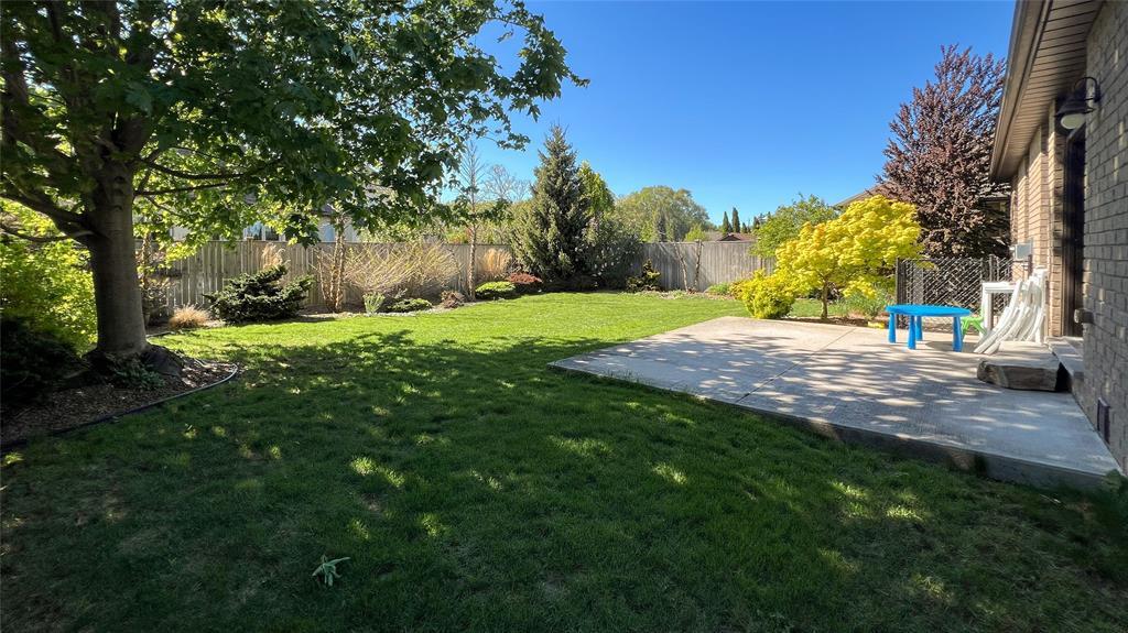 433 Autumn Breeze Drive, Sarnia, ON