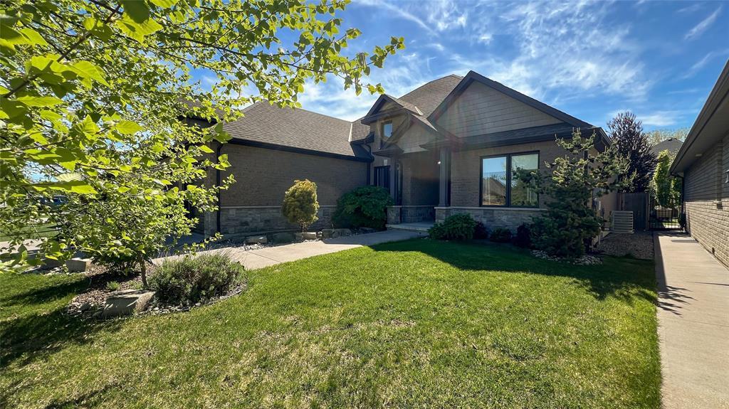 433 Autumn Breeze Drive, Sarnia, ON