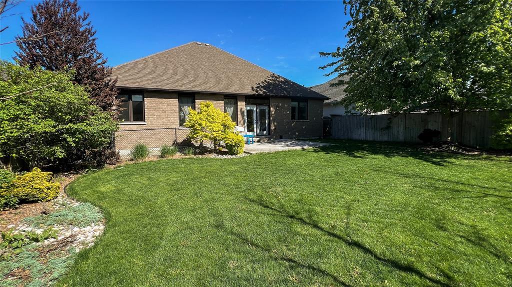433 Autumn Breeze Drive, Sarnia, ON