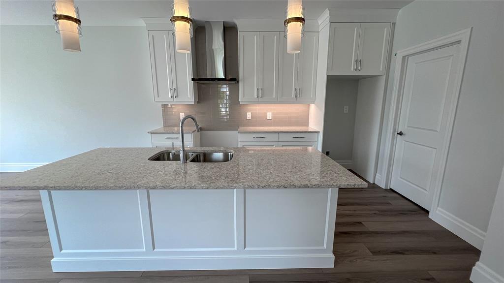 365 Victoria Avenue, Point Edward, ON