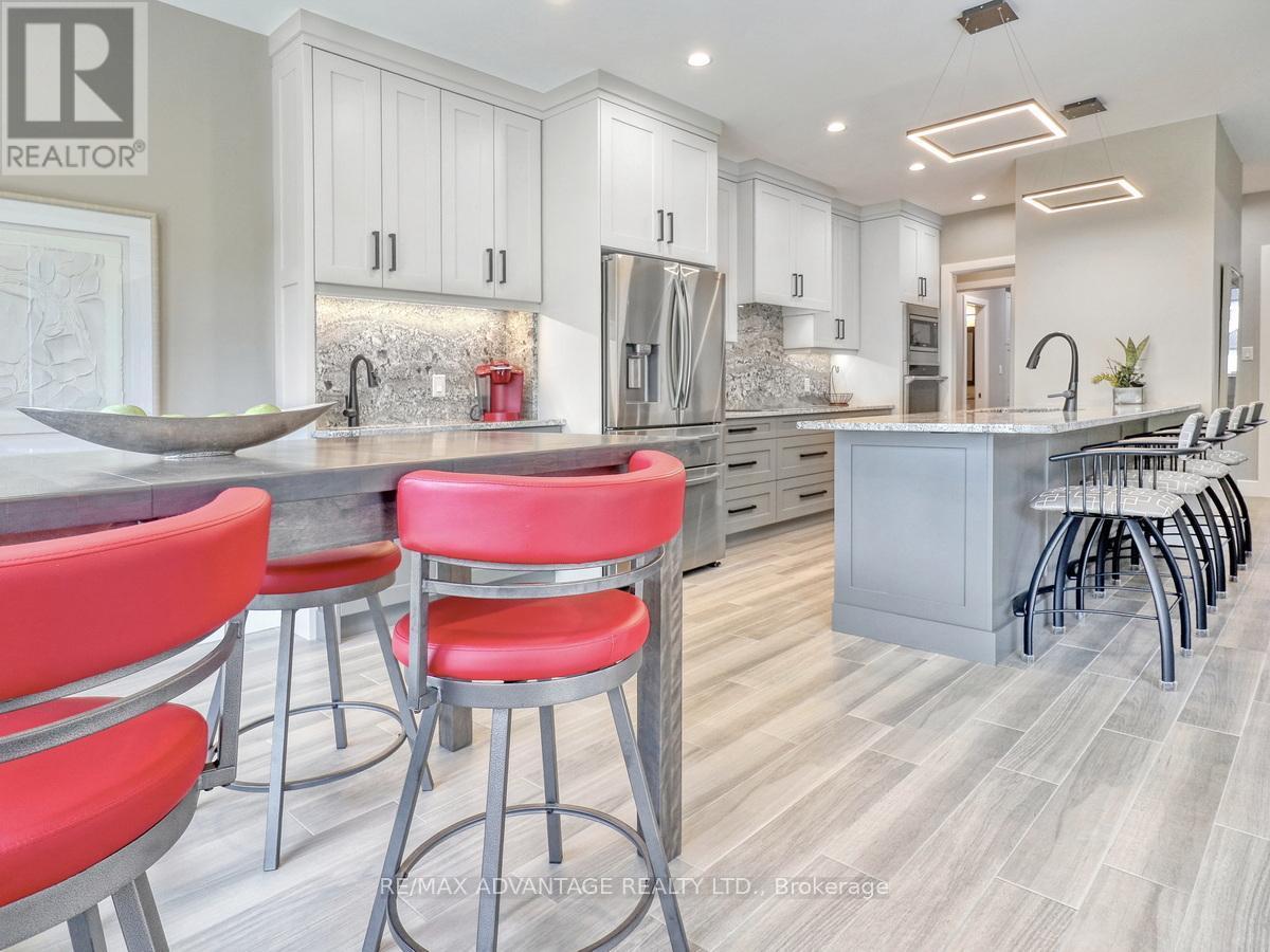 240 Edgewater Boulevard, Middlesex Centre (Kilworth), ON
