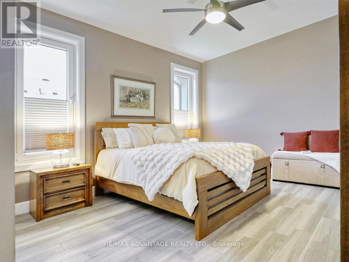 240 Edgewater Boulevard, Middlesex Centre (Kilworth), ON
