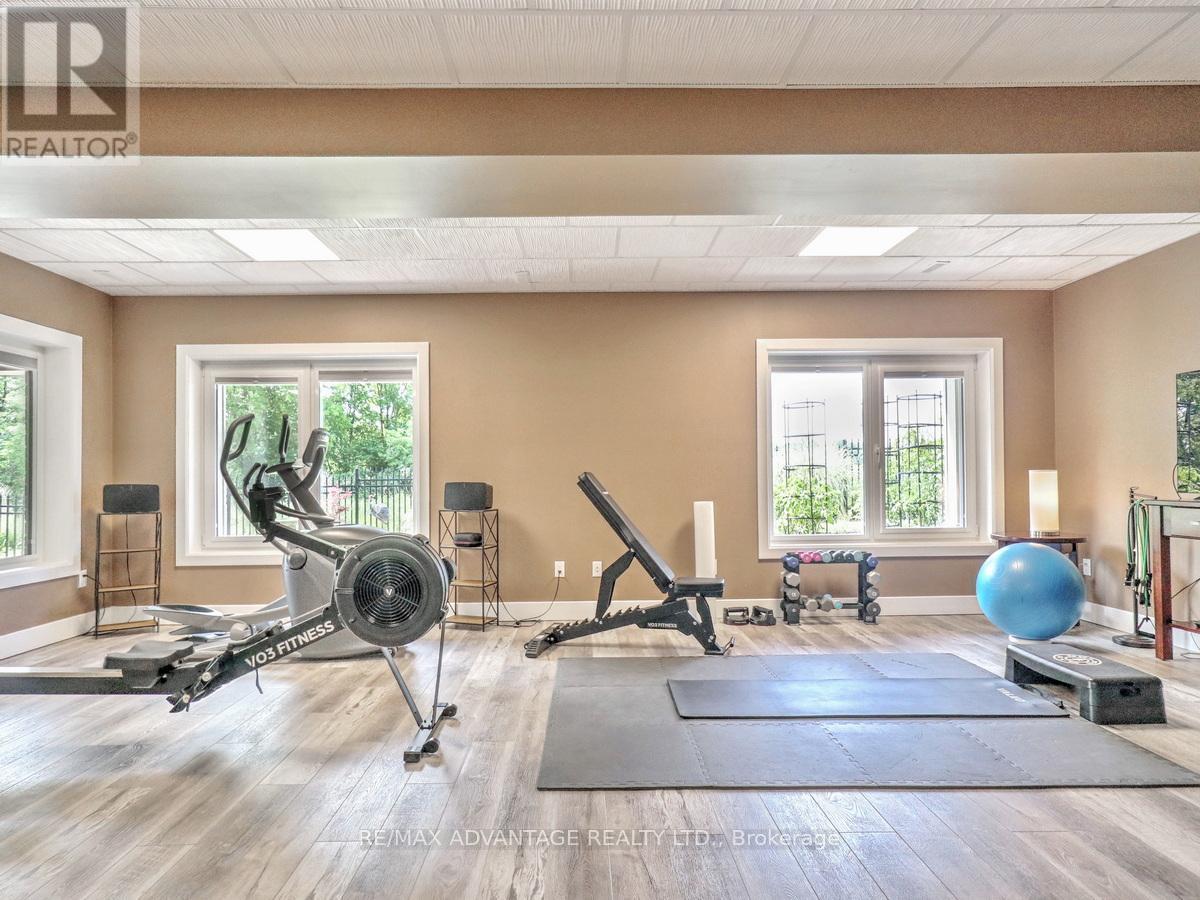 240 Edgewater Boulevard, Middlesex Centre (Kilworth), ON