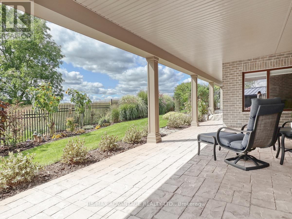 240 Edgewater Boulevard, Middlesex Centre (Kilworth), ON