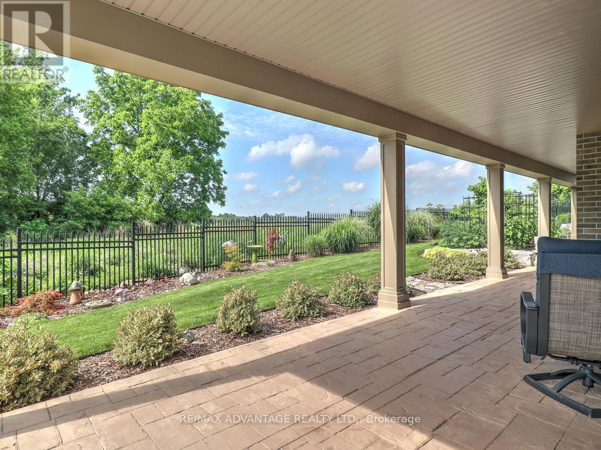 240 Edgewater Boulevard, Middlesex Centre (Kilworth), ON