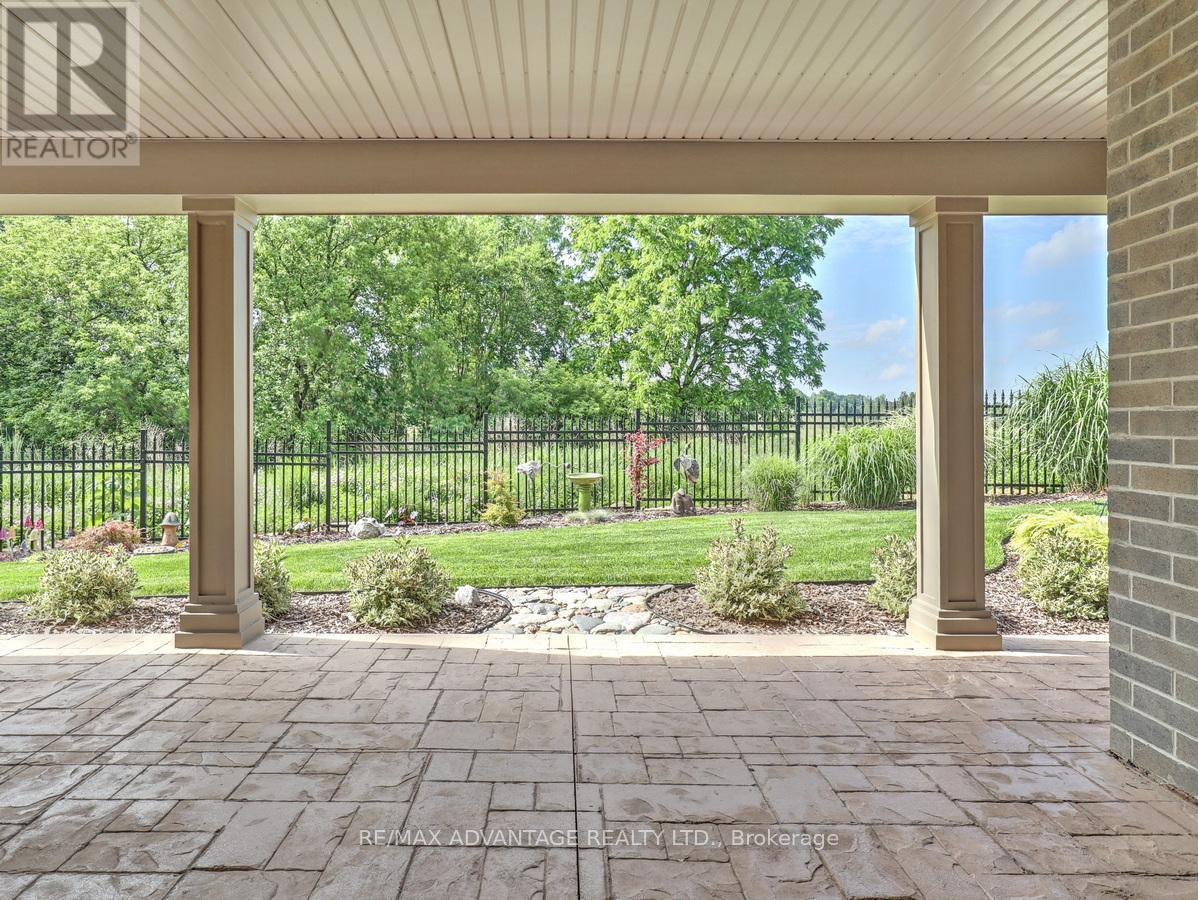240 Edgewater Boulevard, Middlesex Centre (Kilworth), ON