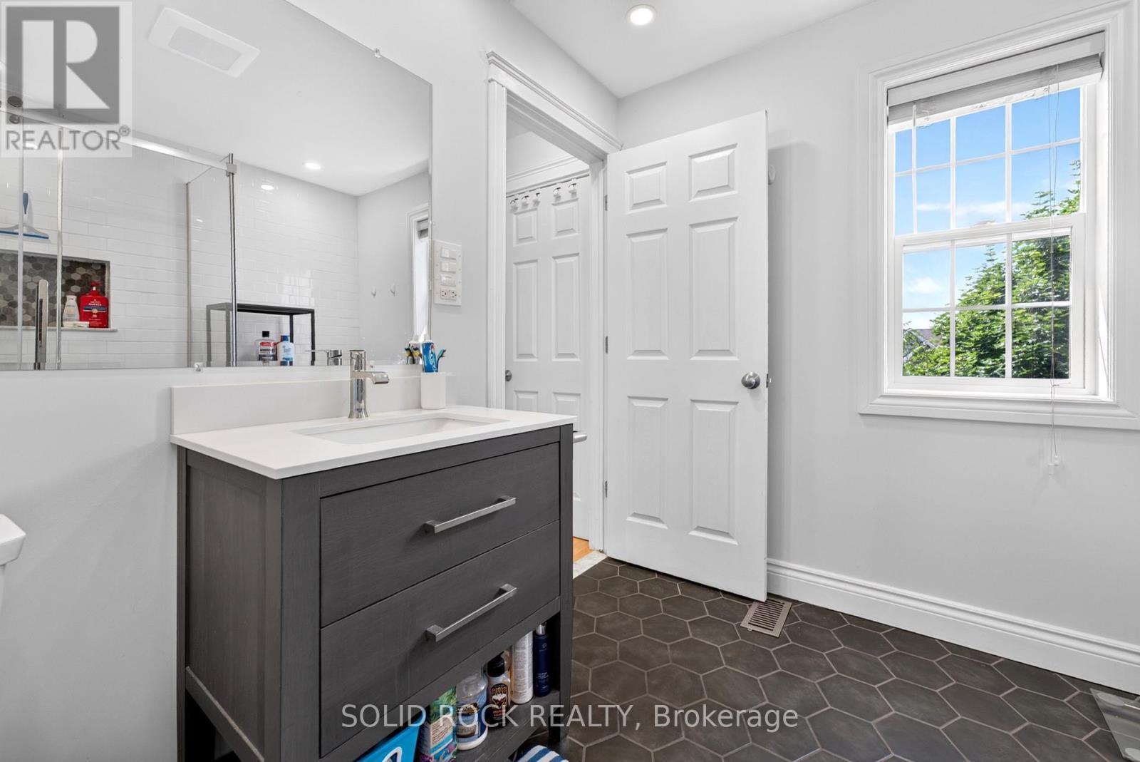 191 Yoho Drive, Ottawa, ON