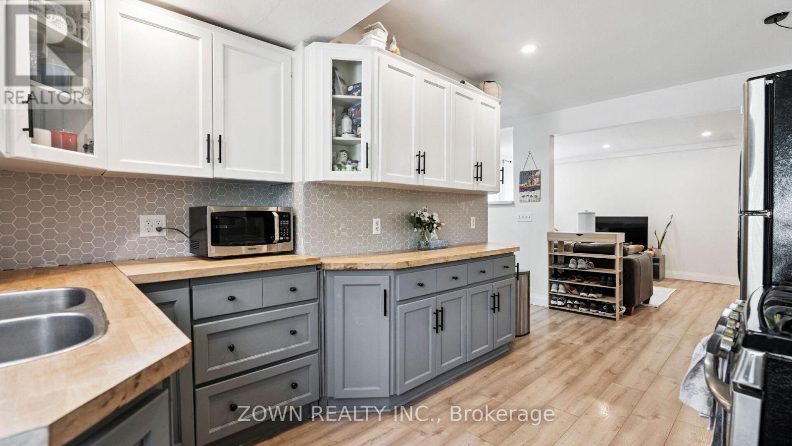 64 Sheaffe Street, Hamilton, ON
