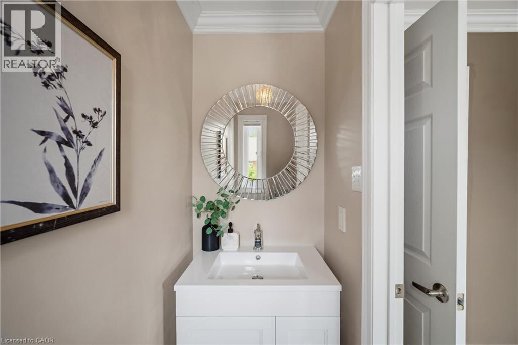 6144 Tenth Line W, Mississauga, ON - Indoor